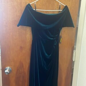 Beautiful Emerald Formal